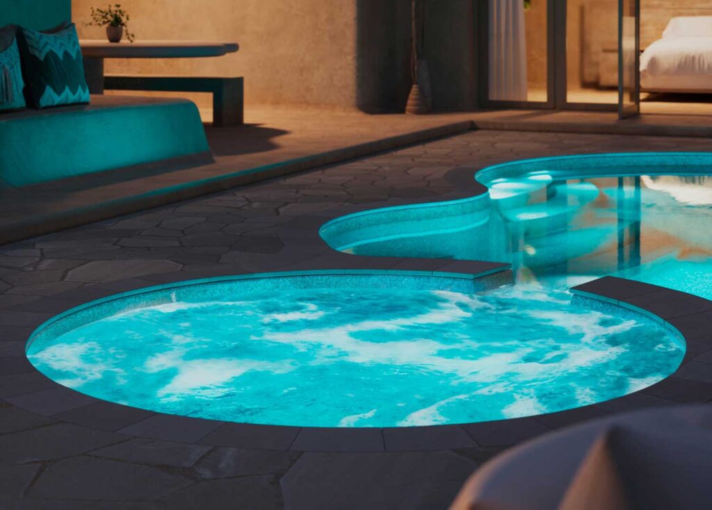 Axiom 12 Deluxe - Latham Pool