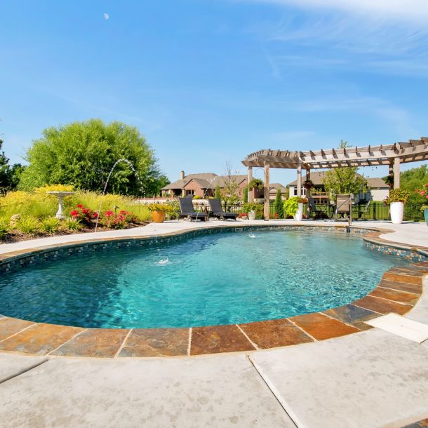 astoria pool latham
