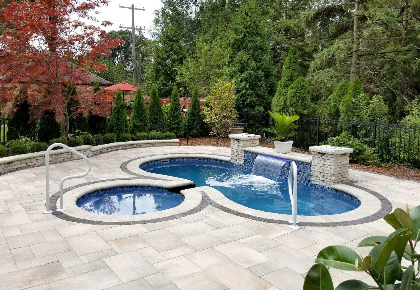 Jamaica 10 fiberglass pool — view photo gallery