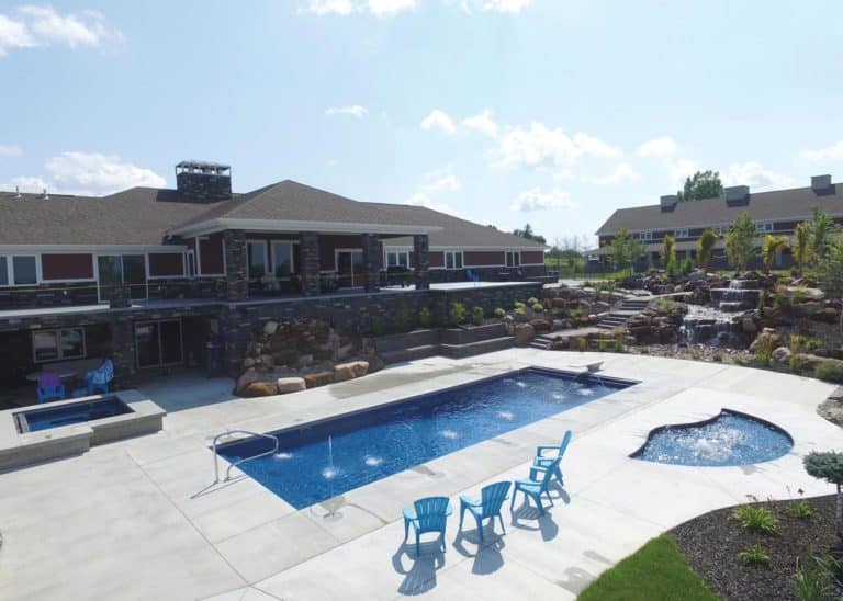 latham synergy pool