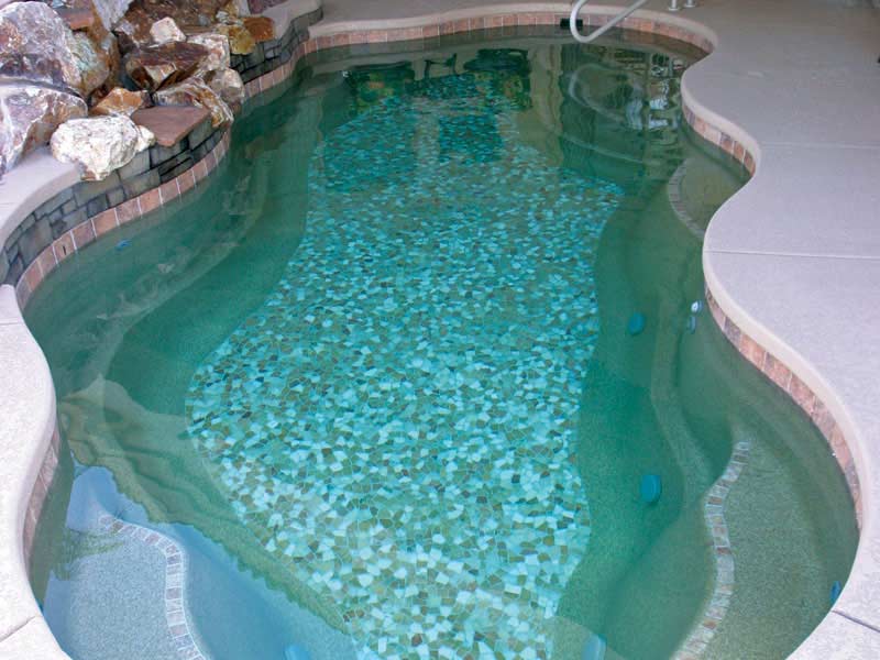 tiling a fiberglass pool