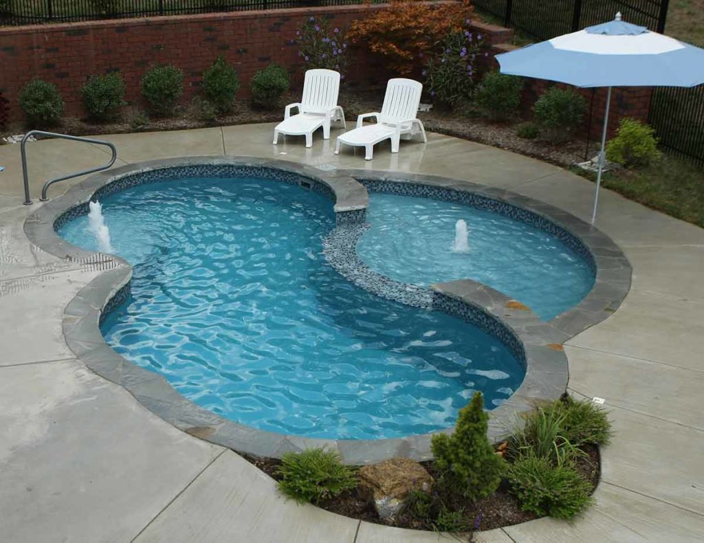 latham gemini pool