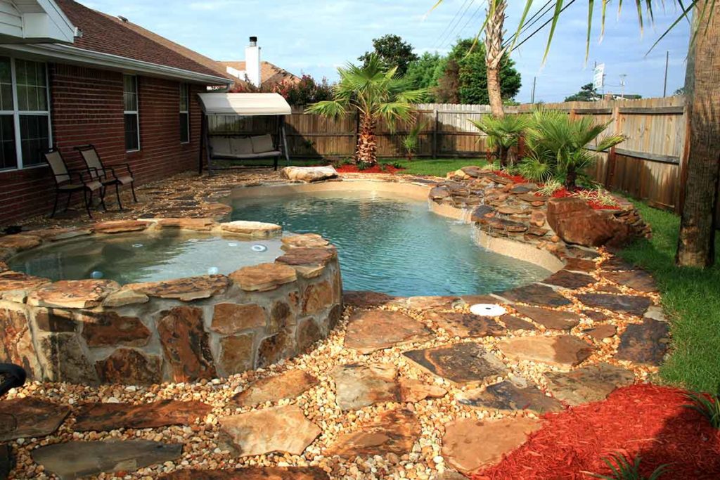 Laguna Fiberglass Pool