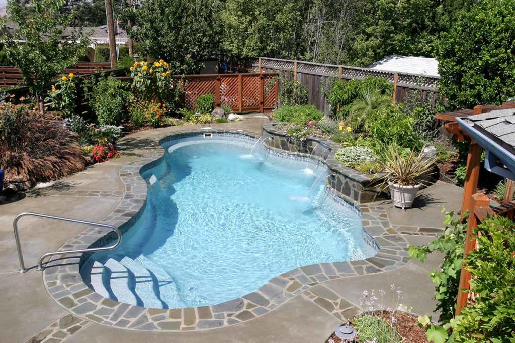 Laguna Fiberglass Pool