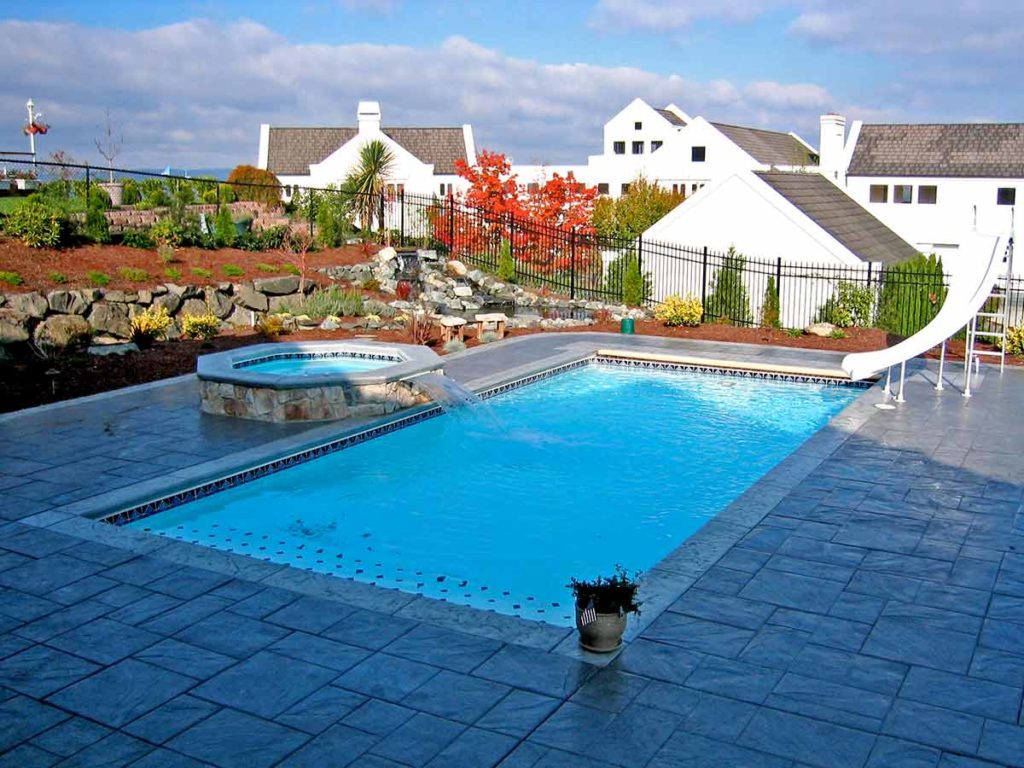 Lake Shore Fiberglass Pool