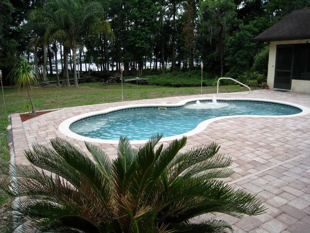 Picasso Fiberglass Pool