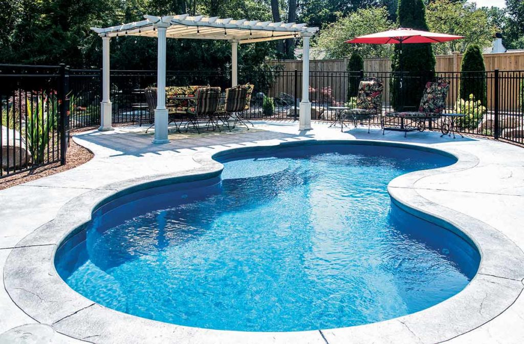 Picasso Fiberglass Pool