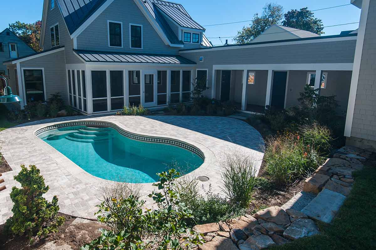 fiberglass kindey shaped pool