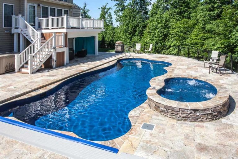latham synergy pool