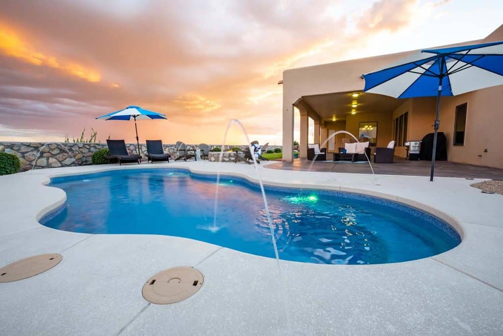 FreeForm Swimming Pool