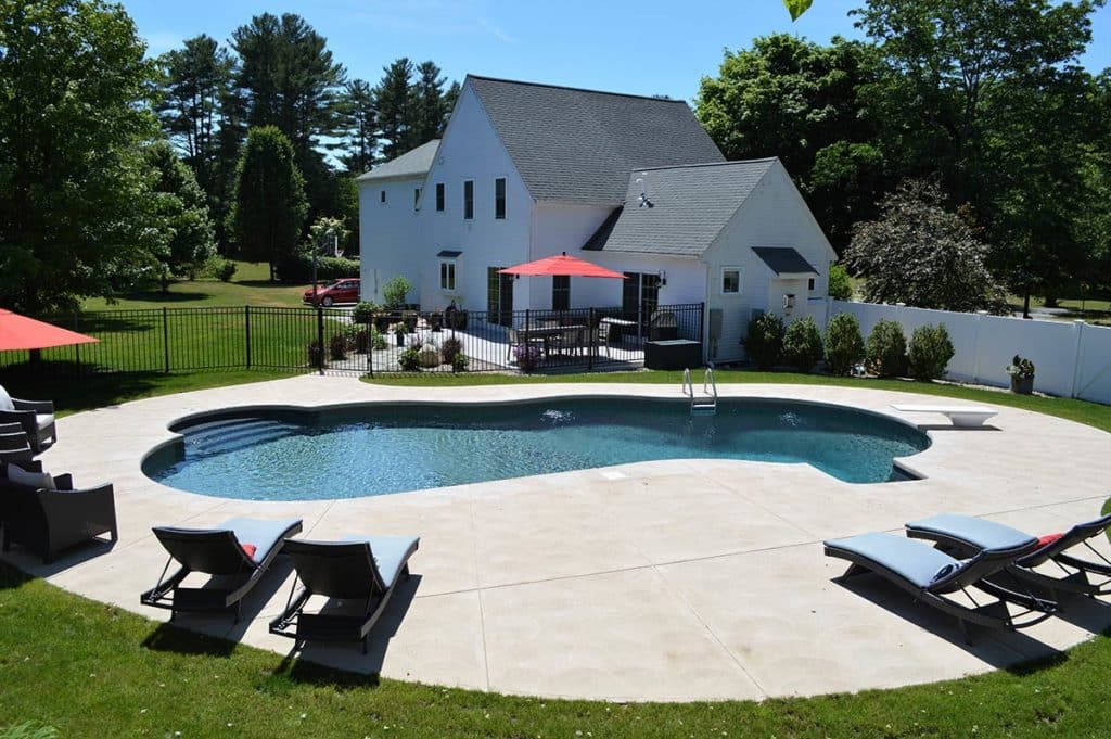 FreeForm Swimming Pool