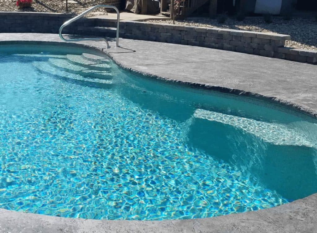 Kidney Shape Swimming Pool