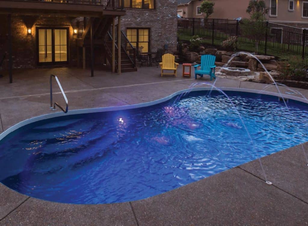 Kidney Shape Swimming Pool