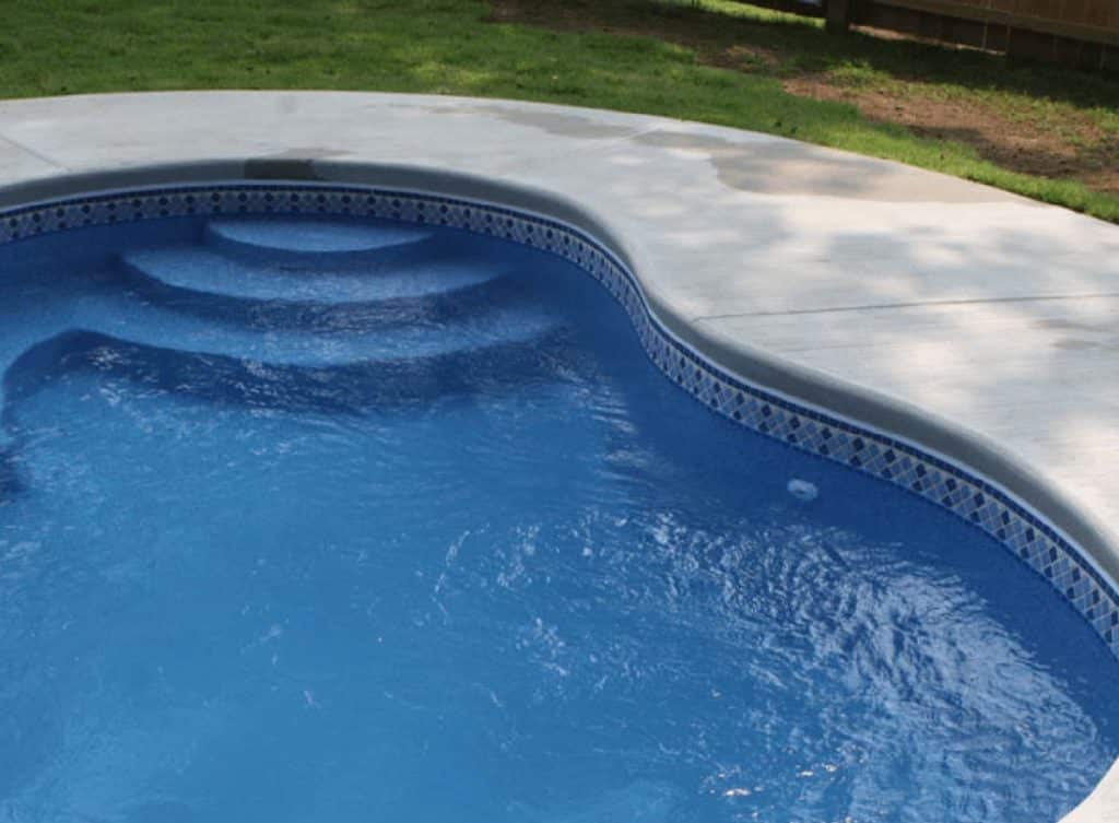 Kidney Shape Swimming Pool