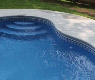 Kidney Shape Swimming Pool