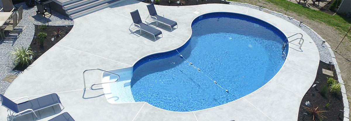 Kidney on sale shaped pool