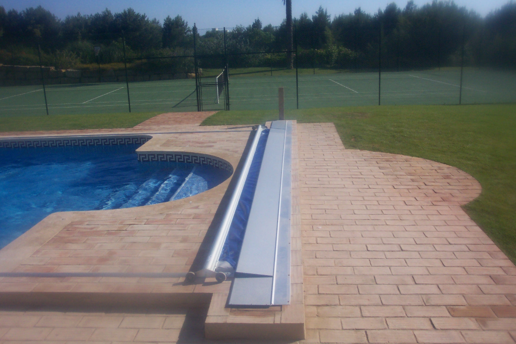 auto pool cover