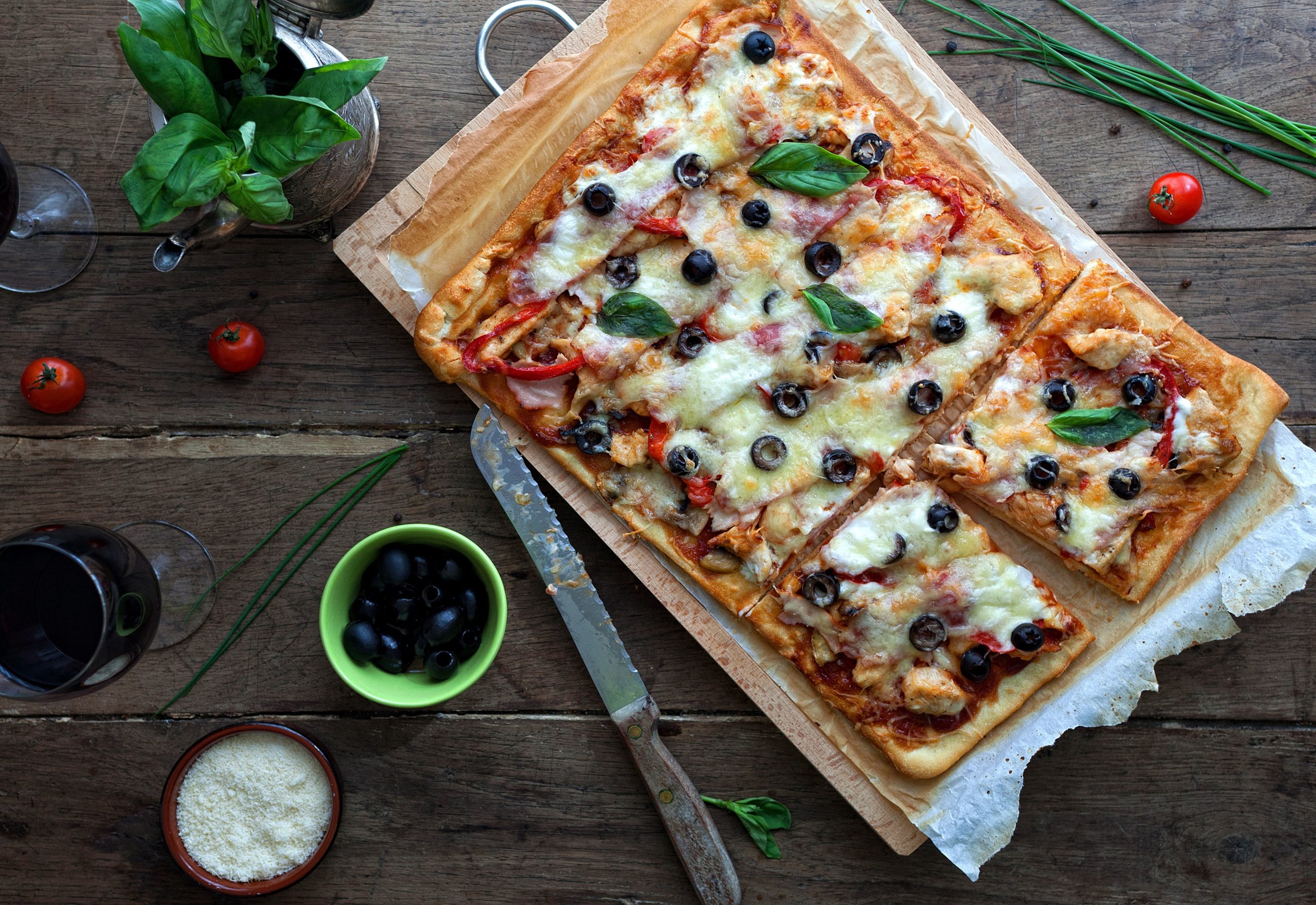 barbeque chicken pizza poolside snack