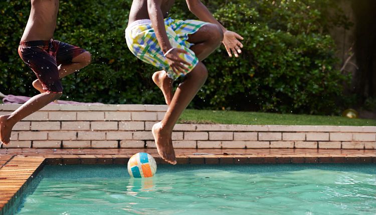 How To Throw The Perfect Pool Party