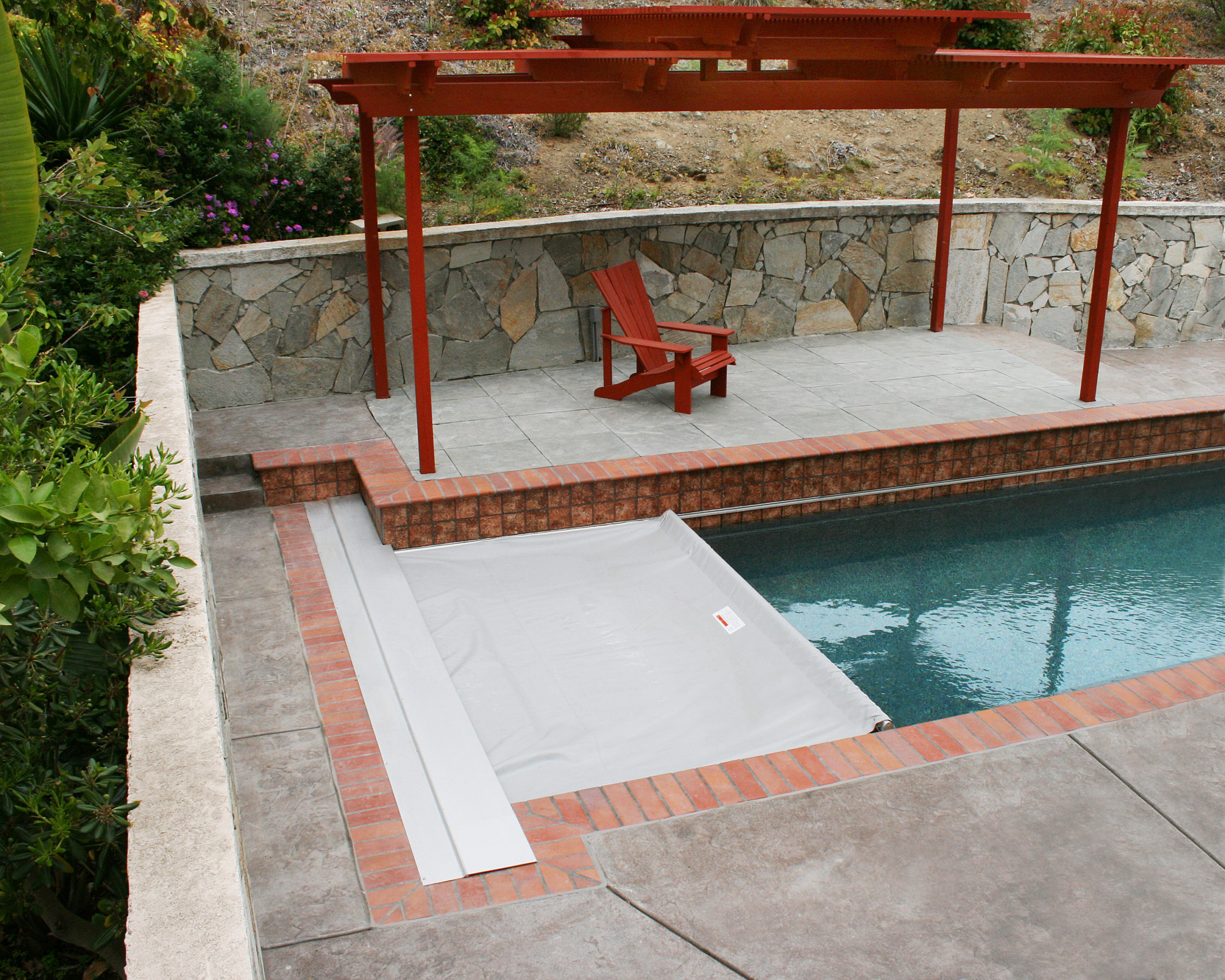 San Diego, California - Shown In Image: Brick Coping, Standard Autocover Lid, Top Track
