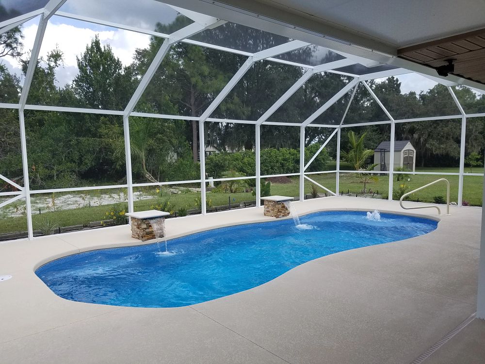 Traditional Freeform Fiberglass Latham Pool In Florida