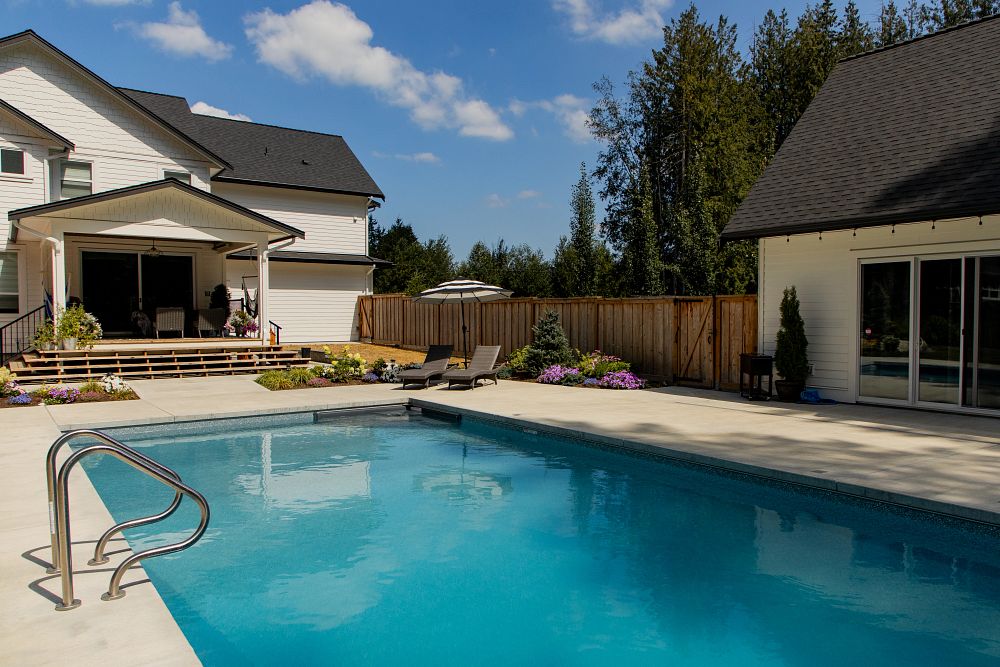 Latham Vinyl Liner Pools Under Track | Navy inground pool