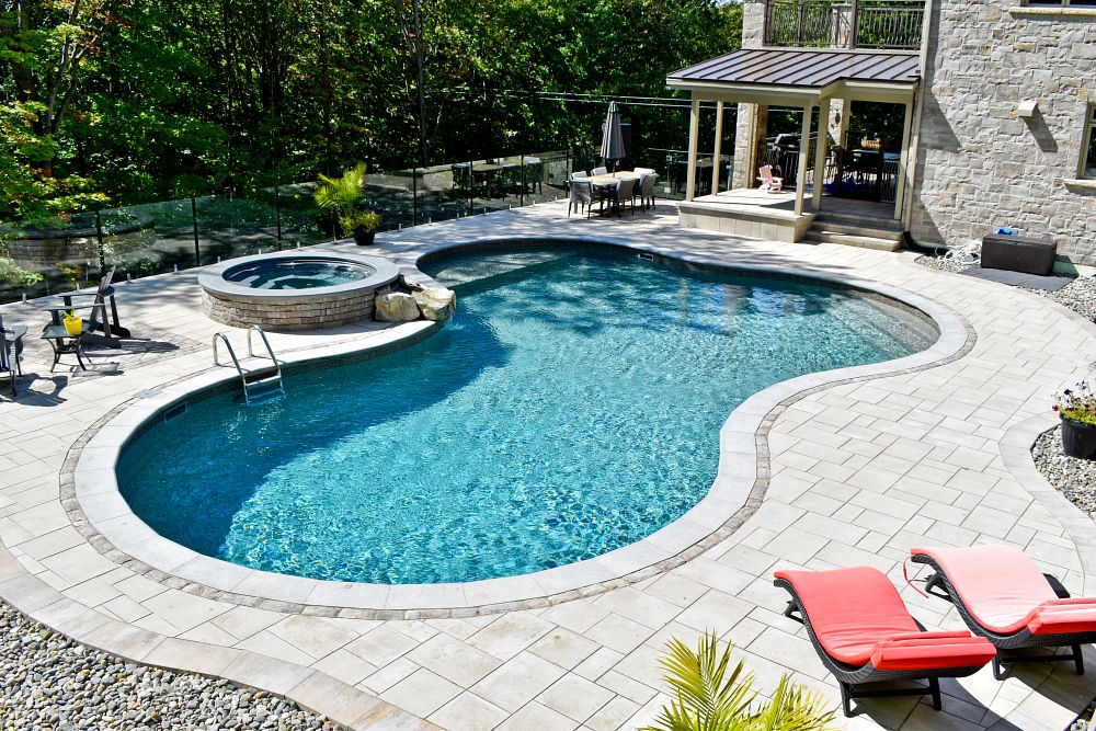 pebble perimeter around pool deck