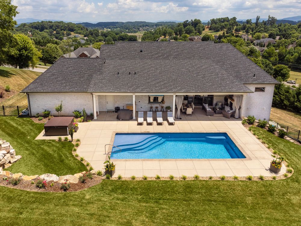 Rectangular Fiberglass Pool | Photo courtesy of Brooks Malone, TN