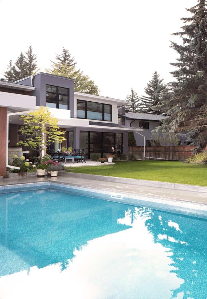 Fiberglass vs. Concrete vs. Vinyl Liner Pools