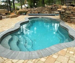 Latham Fiberglass Bermuda inground pool