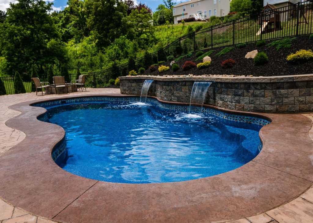 Latham Fiberglass Laguna | OCEAN BLUE G2 inground pool