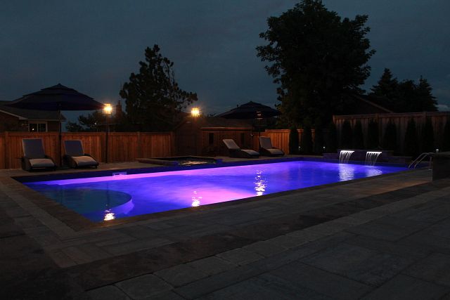 Vinyl Liner Pool | Rectangle in Natural Blue by Porter Landscaping (ON)